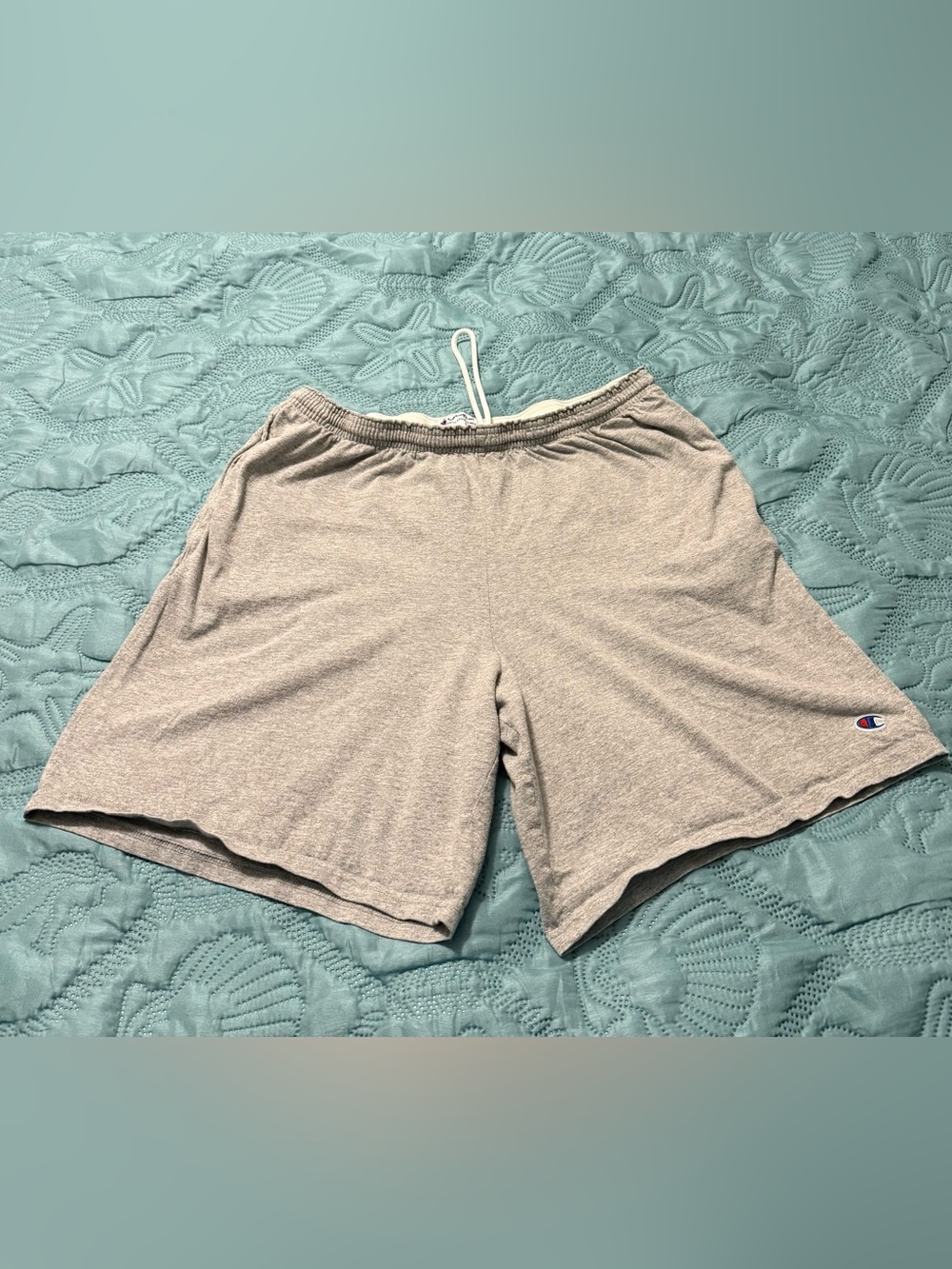 Men’s Champion Light Gray Lounge Shorts with Elastic Waist and pockets XL